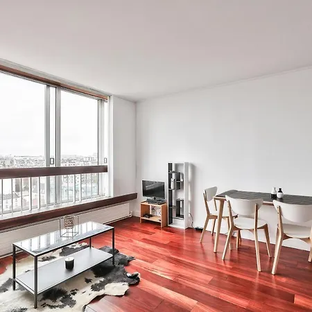 Studio In Luxury Building With Swimming Pool Appartamento