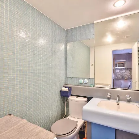 Studio In Luxury Building With Swimming Pool
